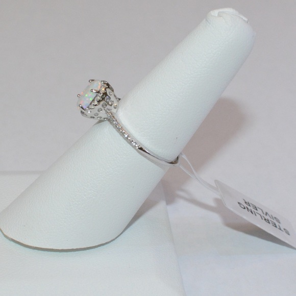 .925 Sterling Silver White Opal Ring - Picture 5 of 8